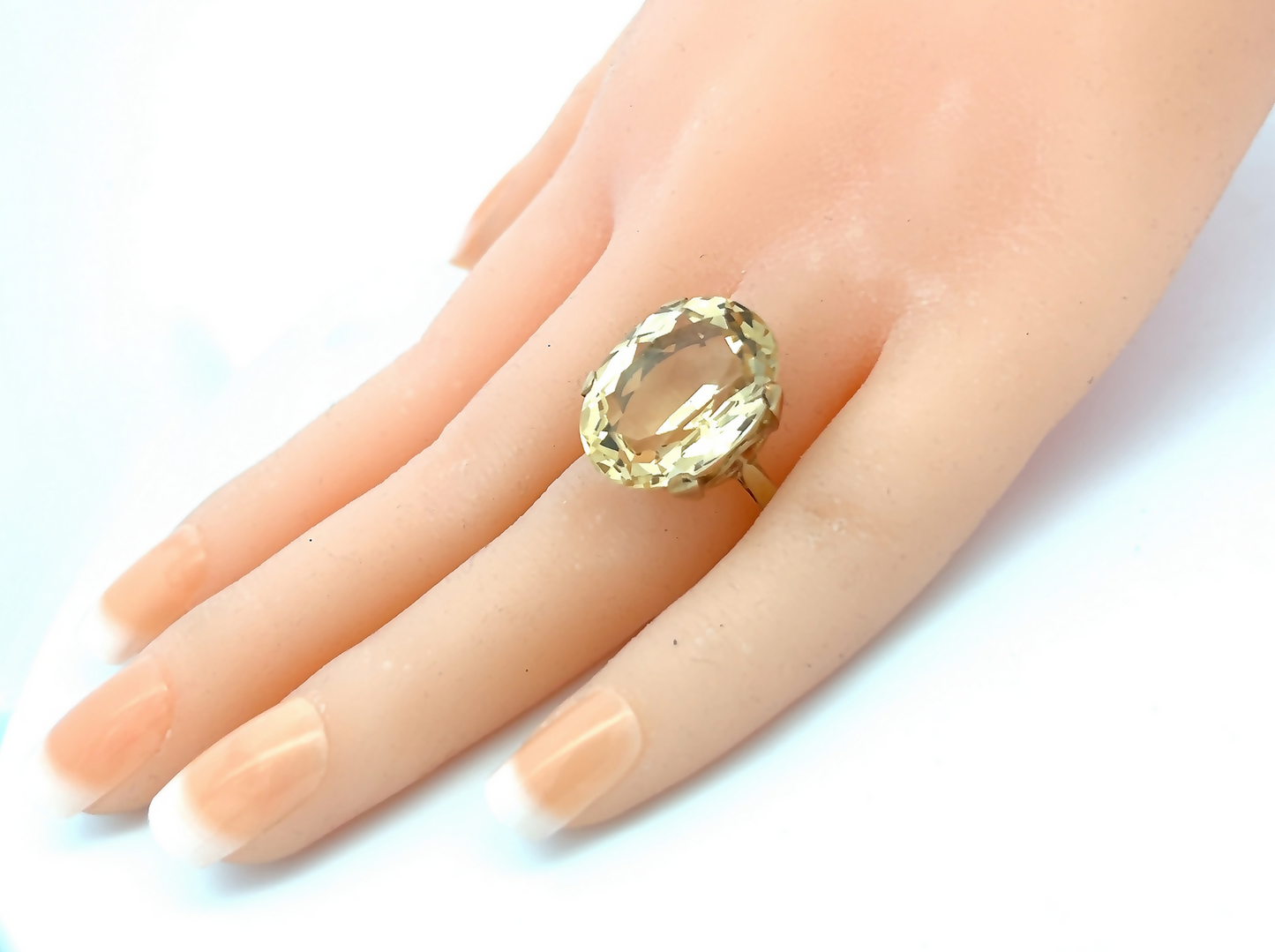 Vintage 1960's Citrine 9ct Gold Cocktail / Dress Ring