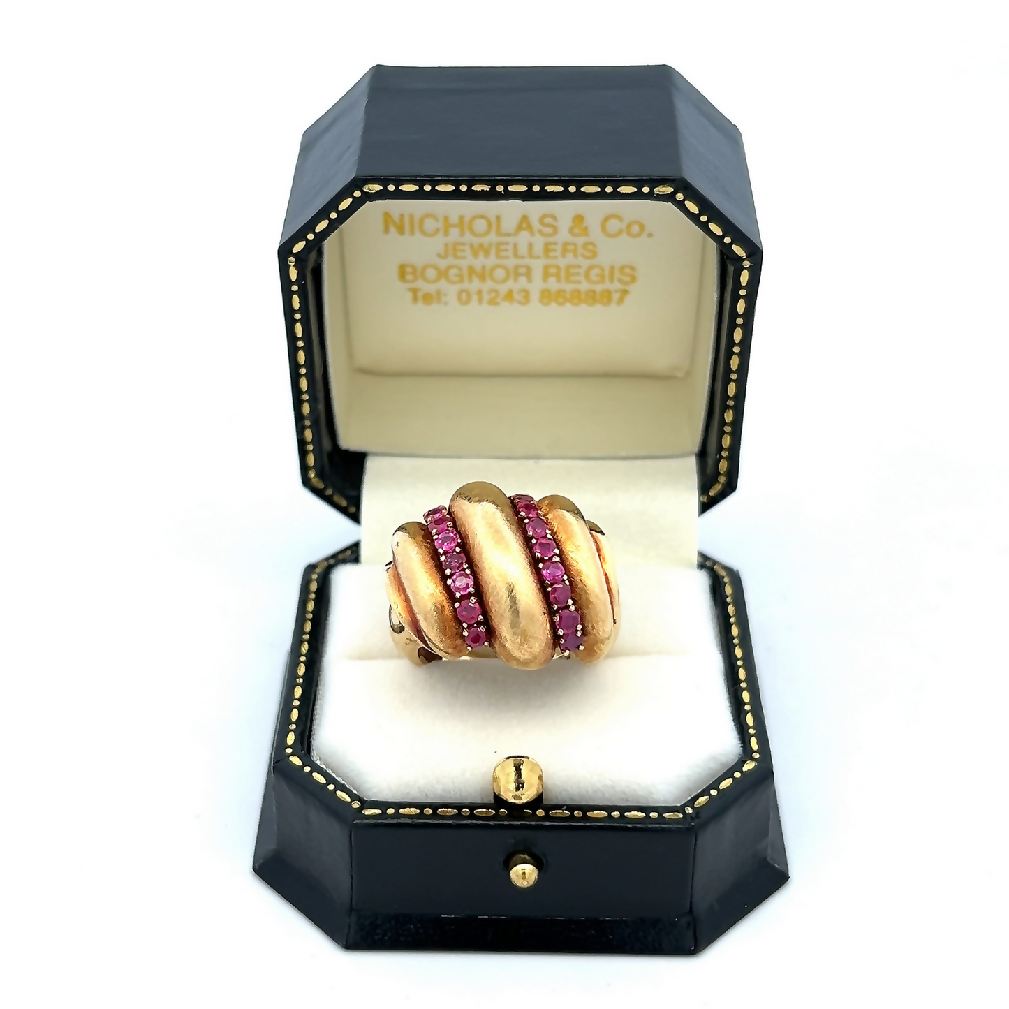 Vintage Ruby 18ct Gold Bombe Cluster Ring