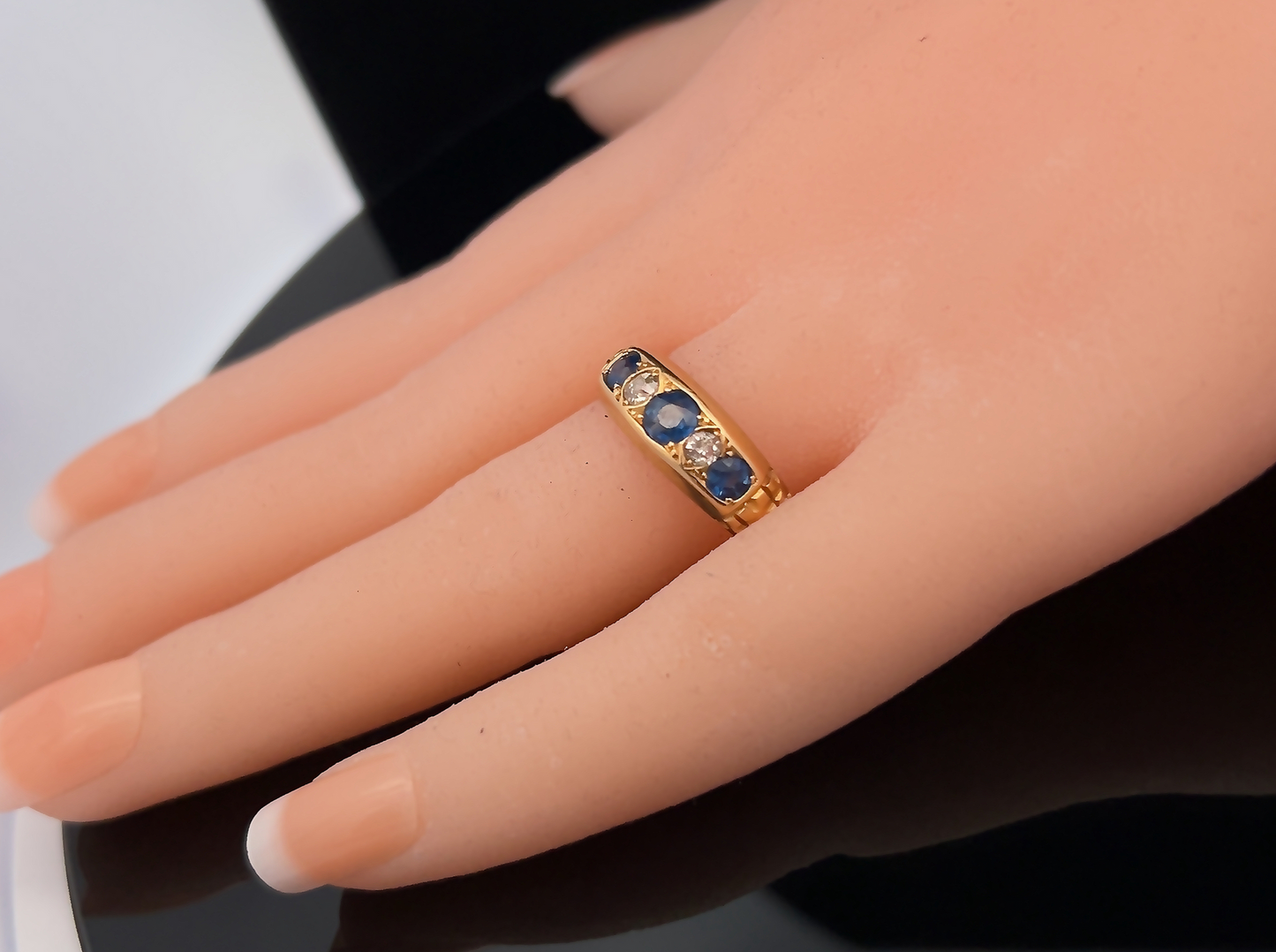 Antique Edwardian Five Stone Sapphire and Diamond 18ct Gold Gypsy Ring