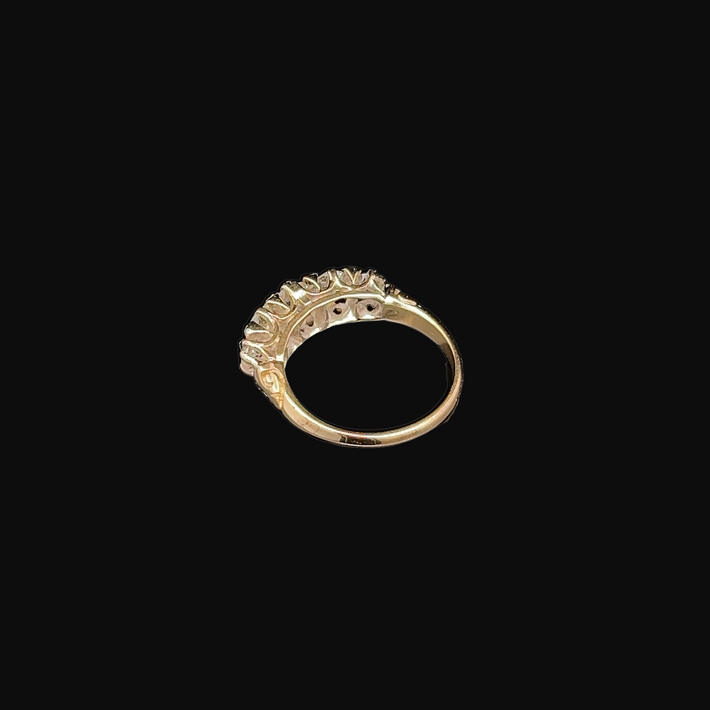 Antique Victorian 5 Stone Old European Cut Diamond and Rose Cut Diamond 18ct Gold Carved Ring