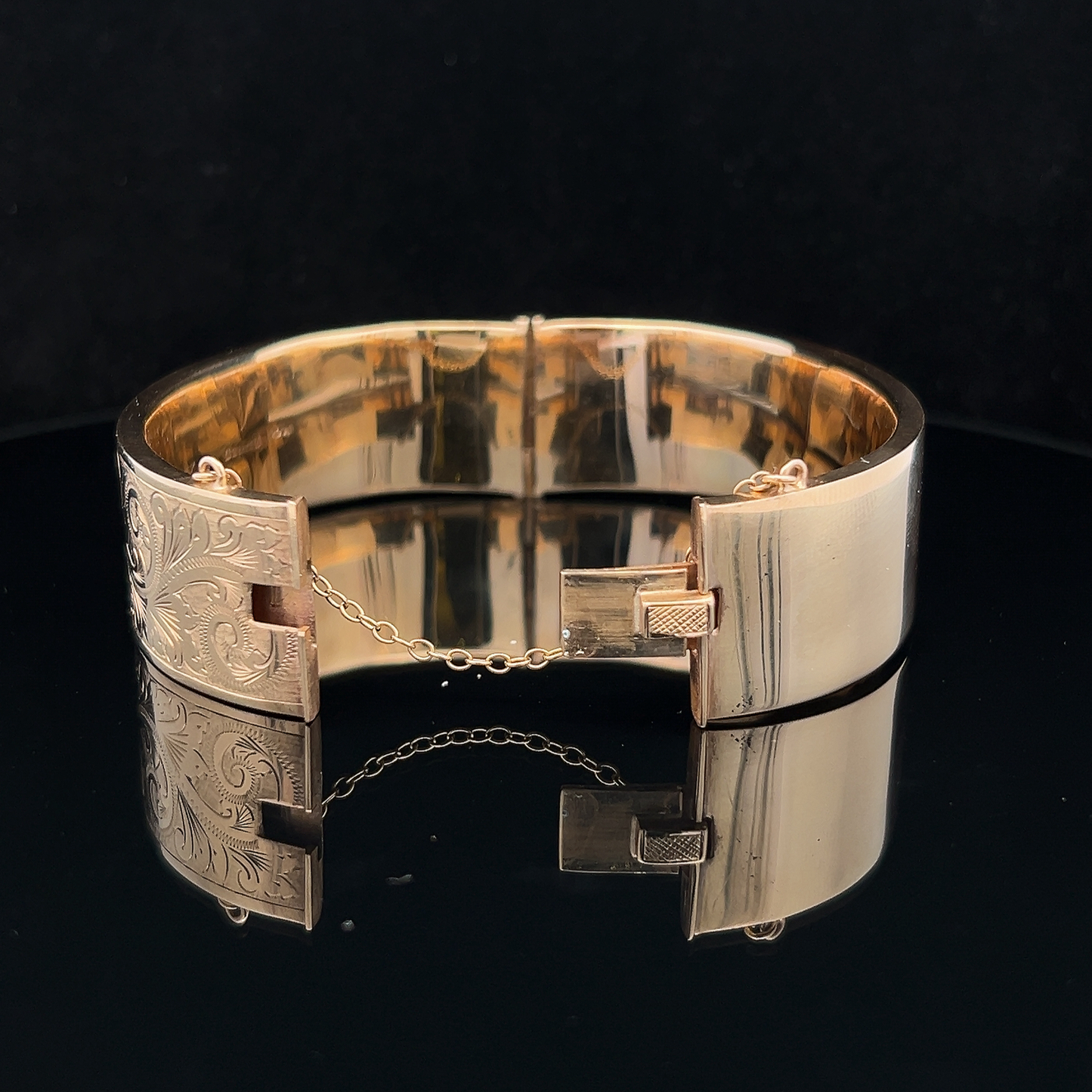 Vintage Victorian Style 9ct Gold Wide Bangle with Engraved Foliate Motifs