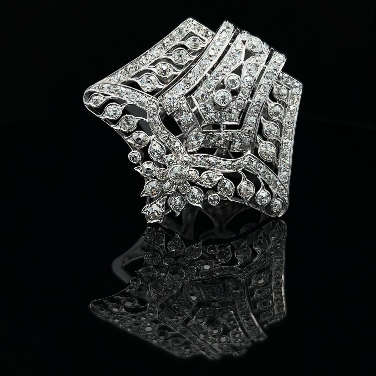 Antique Art Deco Diamond 18ct White Gold Openwork Clip with Fitted Box.