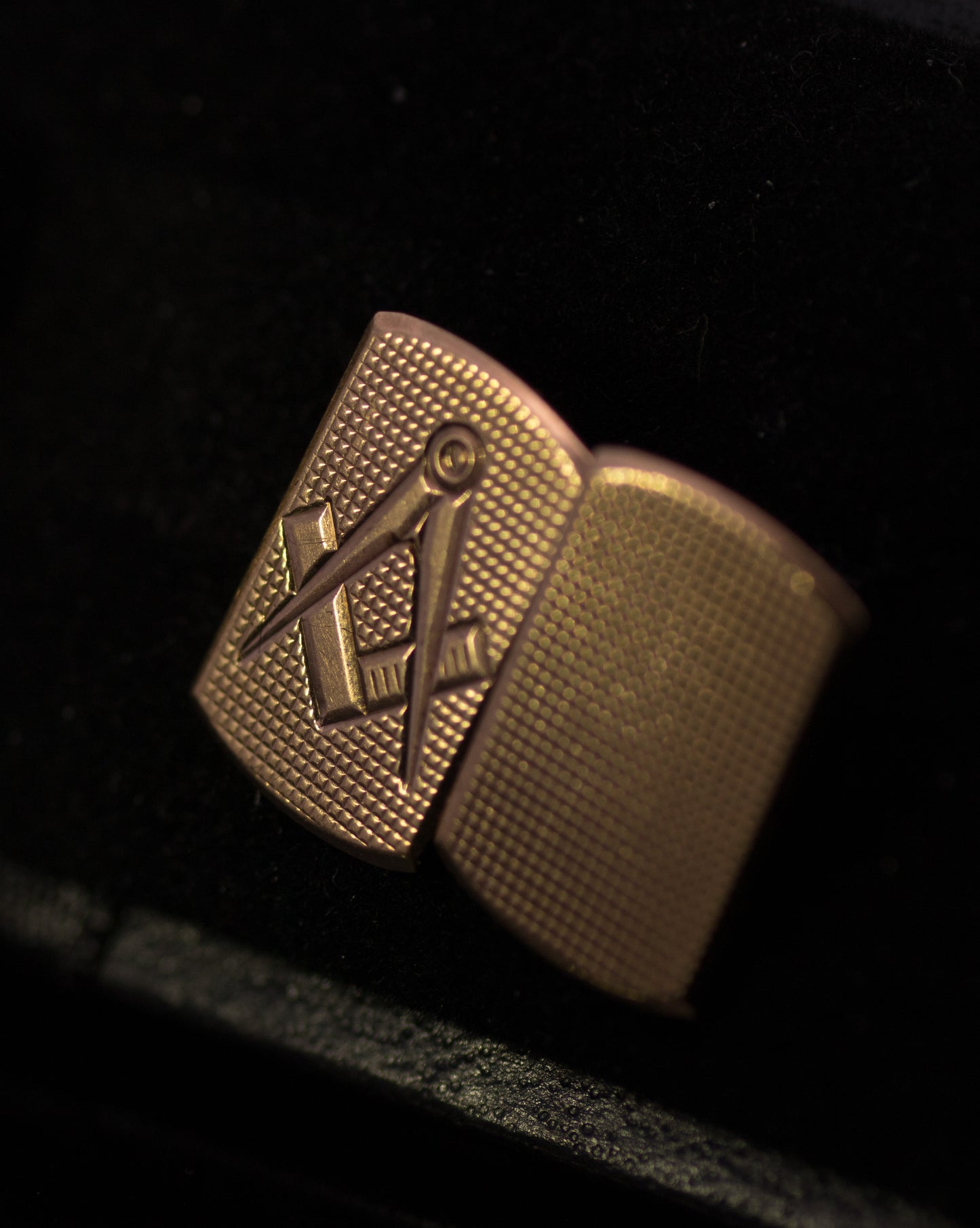Vintage 9ct Gold Masonic Cufflinks. Assayed in London 1959.