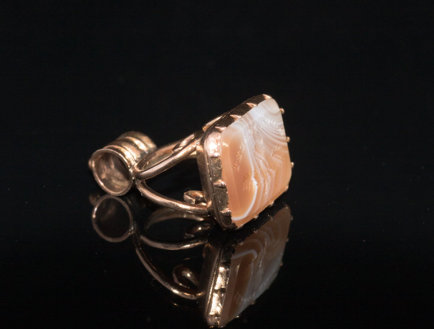Exceptional Antique 15ct Gold and Agate Scottish Thistle 'Dinna Forget' Watch Fob Seal.