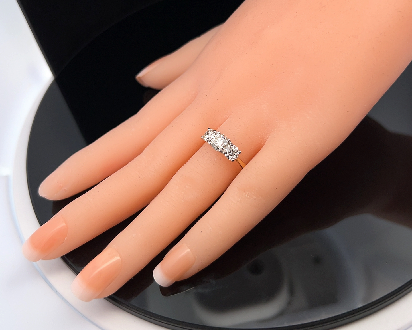 Vintage Diamond Trilogy 18ct Gold & Platinum Ring