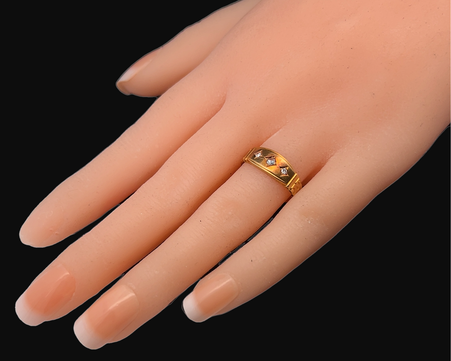Antique Victorian Three Stone Diamond 18ct Gold Gypsy Ring