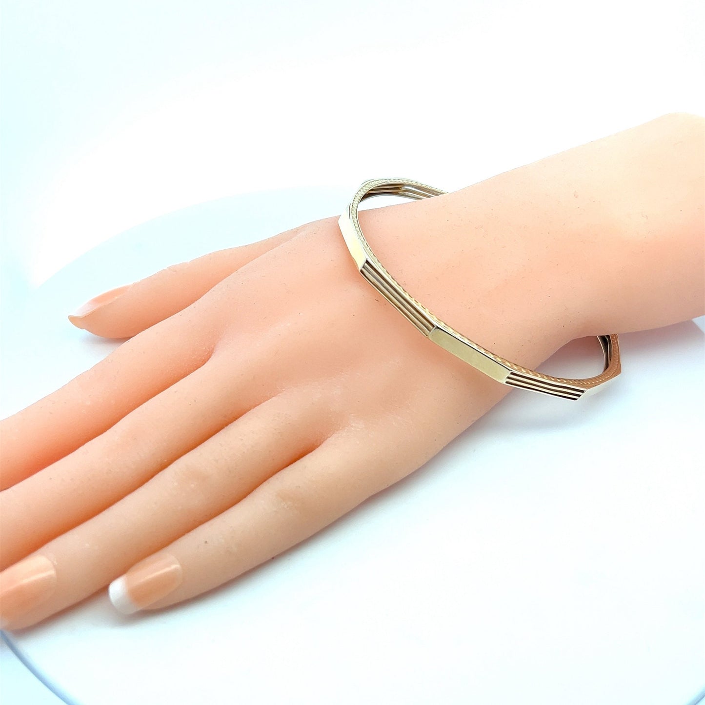Antique Art Deco 9ct Gold Dodecagon Slave Bangle. Engine Turned Design. Upper Arm Bangle. Suit a Larger Wrist.