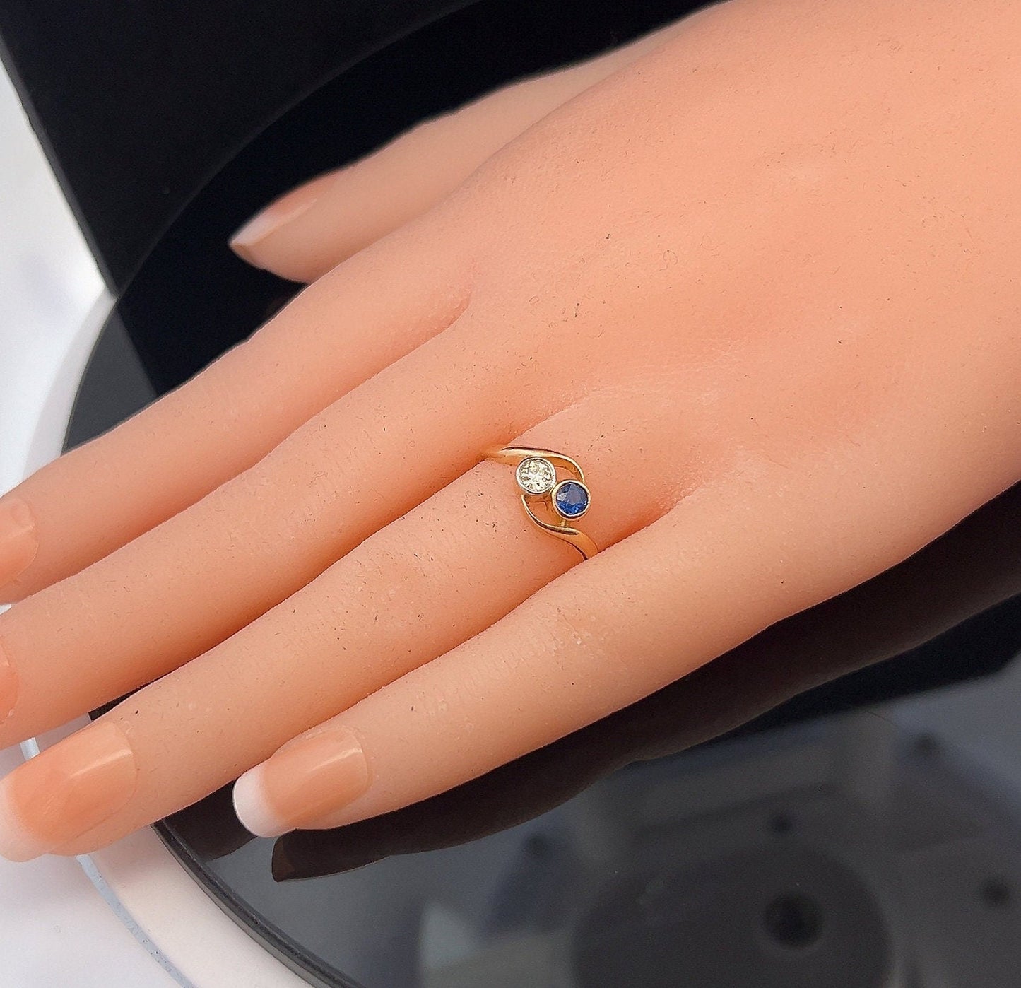 Antique Art Nouveau Sapphire and Diamond 18ct Gold 'Toi et Moi' Crossover Ring. 18ct Gold With Platinum Settings. English Circa 1900/1910.