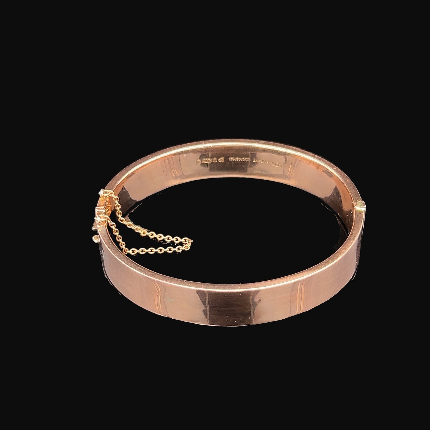 Antique Art Deco 9ct Rose Gold Hinged Bangle with Engraved Foliate Motifs. Dated Chester 1920.