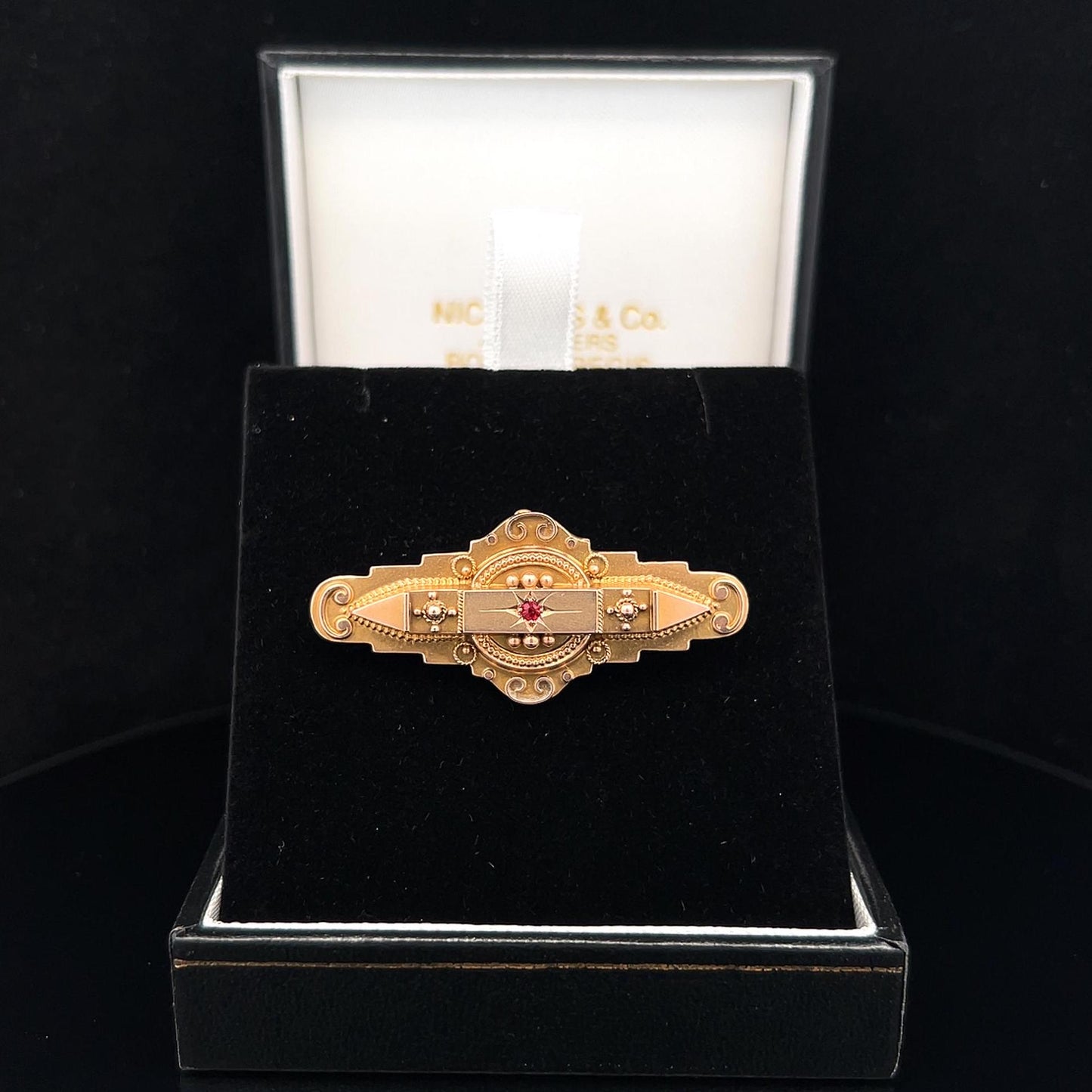 Antique Edwardian 'Locket Back' Star Set Ruby 9ct Gold Etruscan Revival Bar Brooch. Dated Birmingham 1907