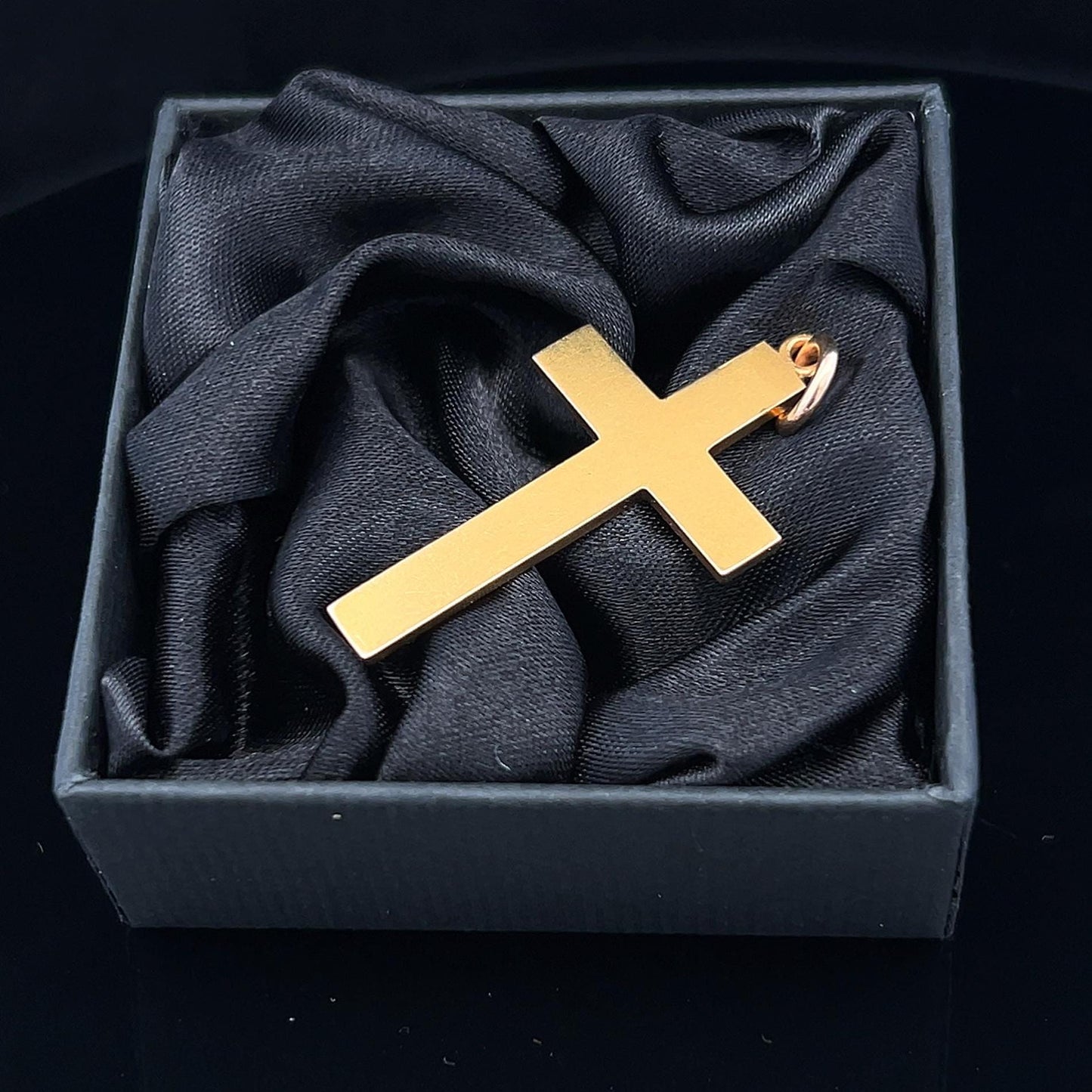 Antique Edwardian 15ct Gold Cross by Alabaster & Wilson. English Circa 1903.