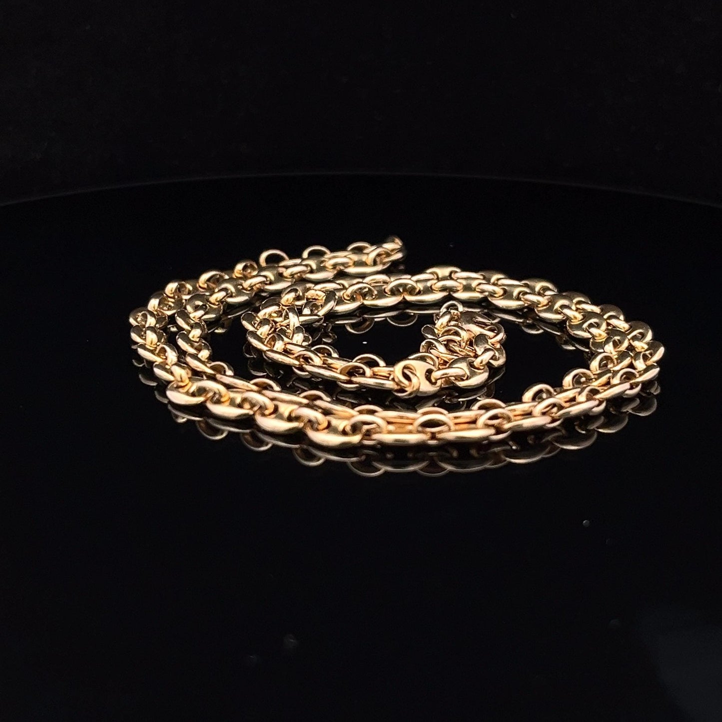9ct Yellow Gold Marine Link Chain. 24 inches. Solid Example. Hallmarked London 1977. 25.3g