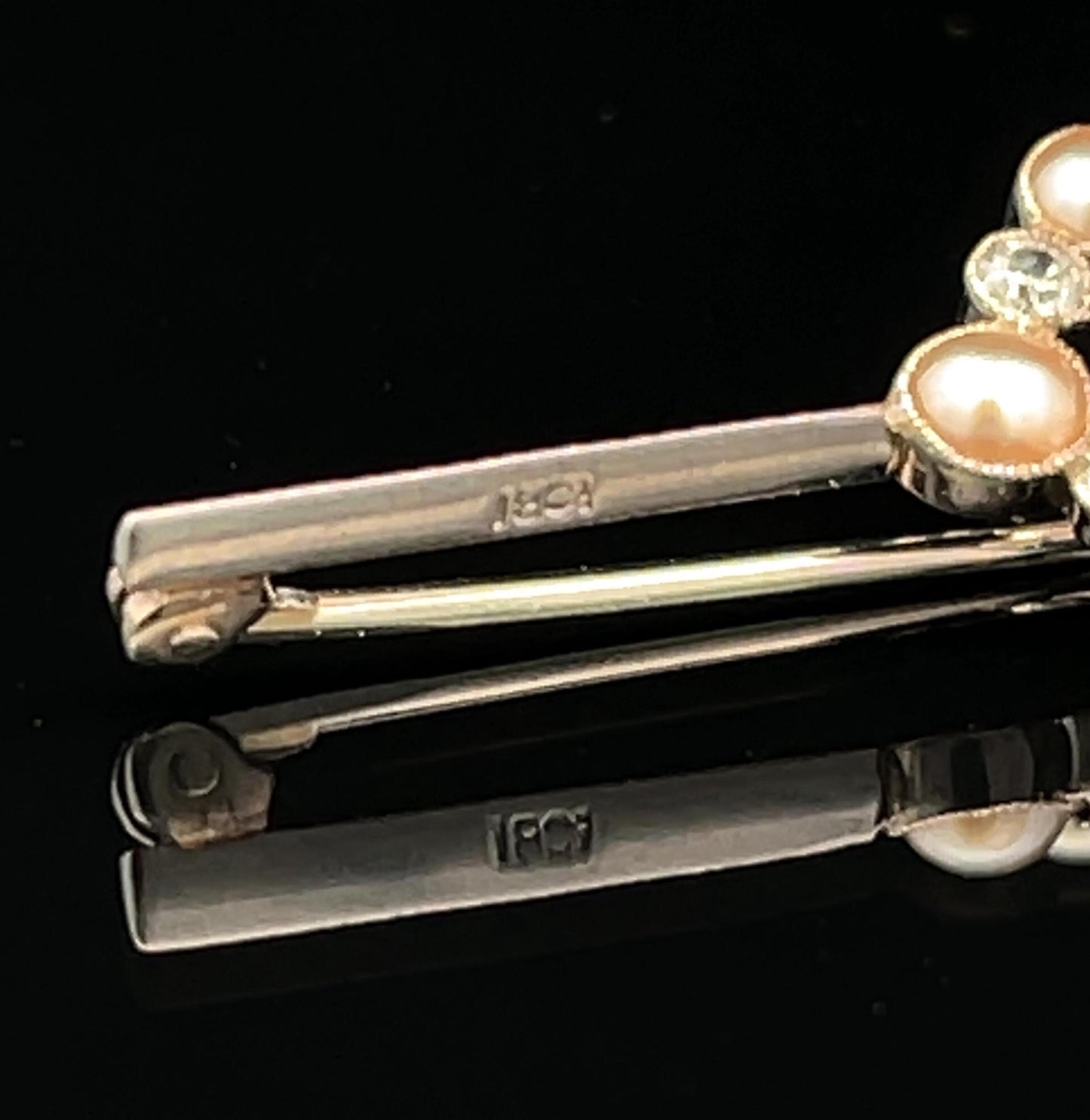 18ct White Gold, Old European Cut Diamond and Natural Split Pearl Brooch or Cravat Pin, Mappin and Webb, Original Case.