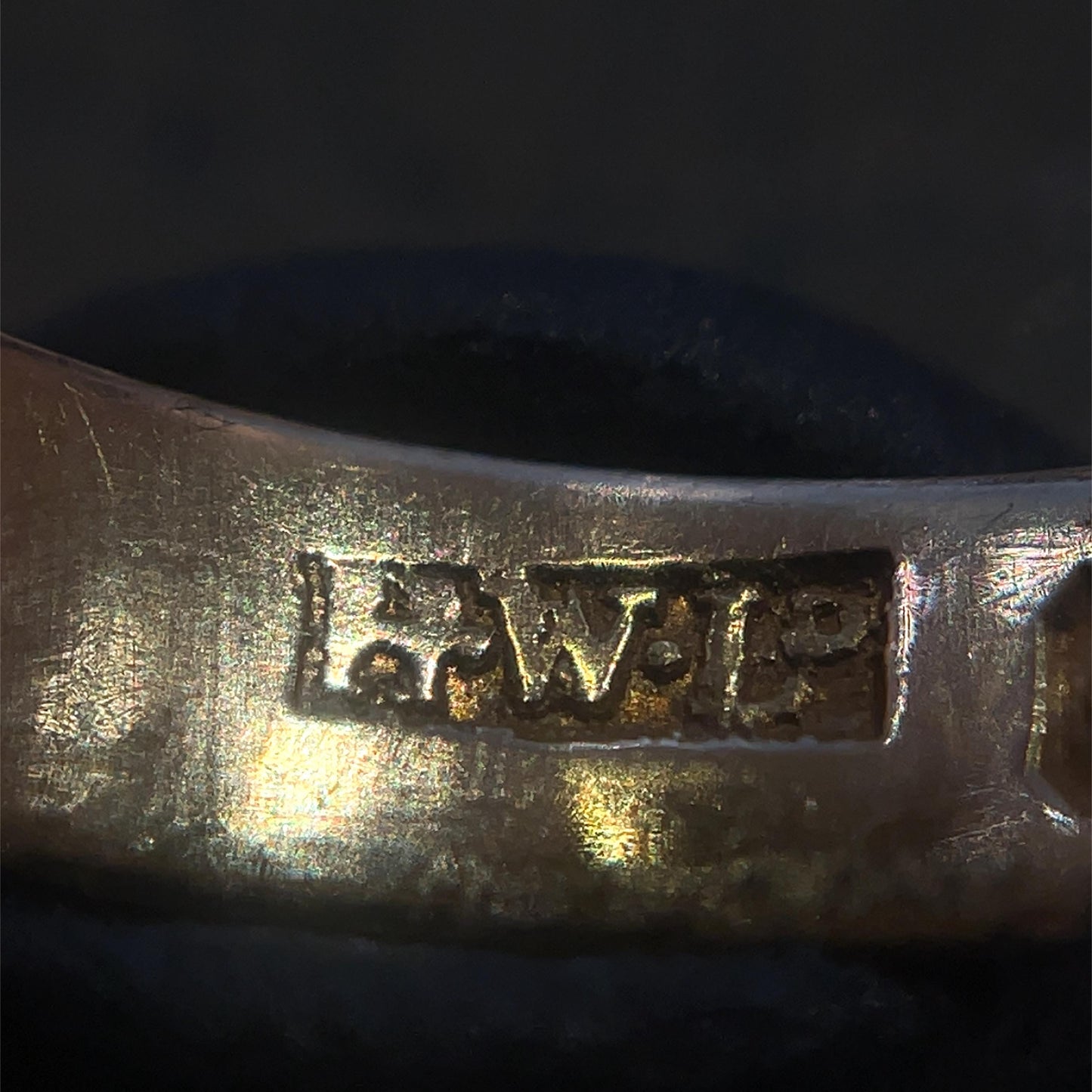 Antique 18ct Gold Knot Ring. Lovely example Assayed in Birmingham 1918.