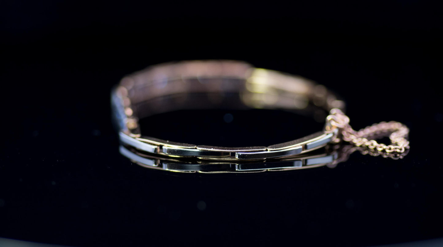 Antique Art Deco Sapphire and Diamond 18ct Gold and Platinum Articulated Bracelet. Tennis / Line Bracelet. Original fitted case