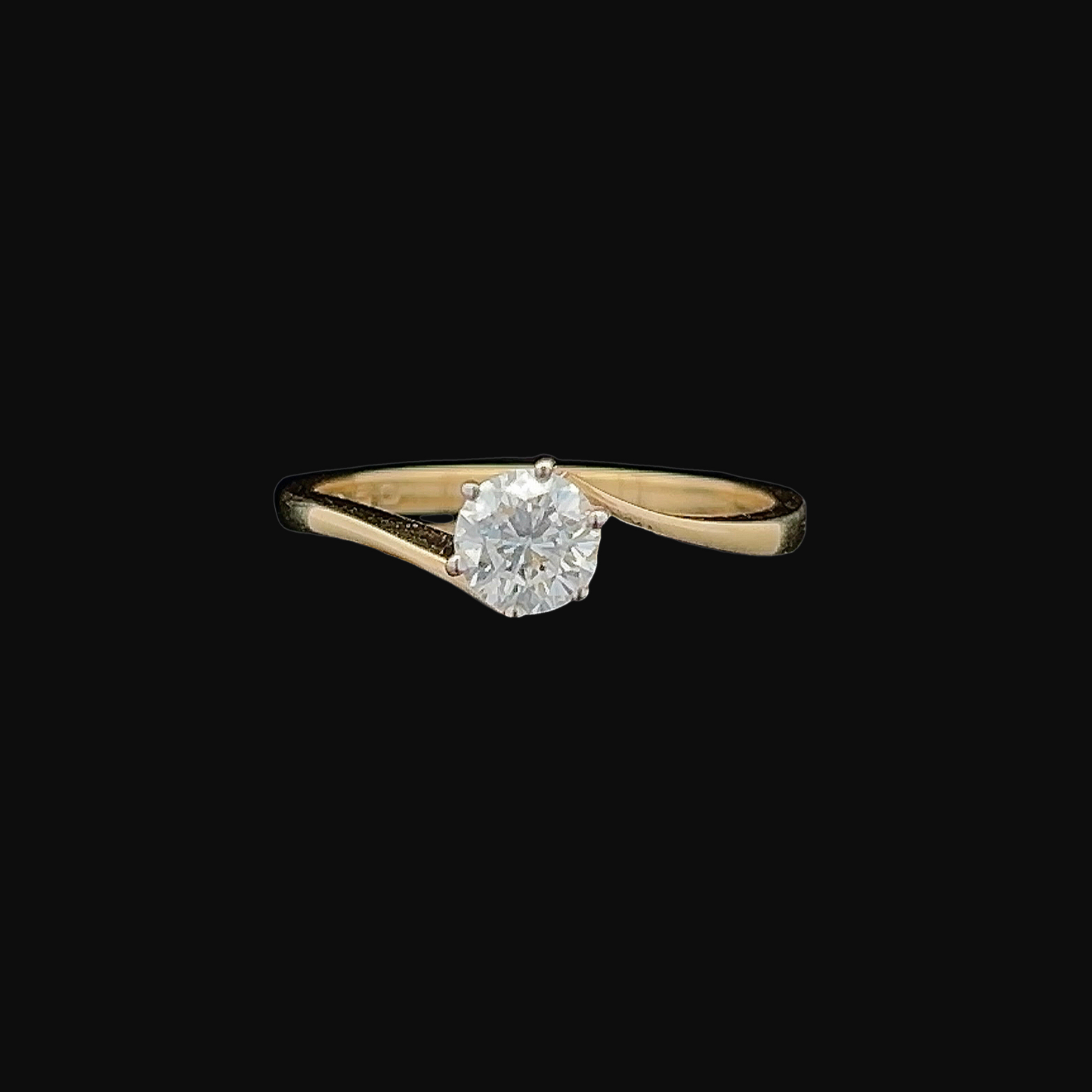 Vintage Solitaire Diamond Two Tone 18ct Gold 'Crossover' Ring. 0.60 Carat Diamond