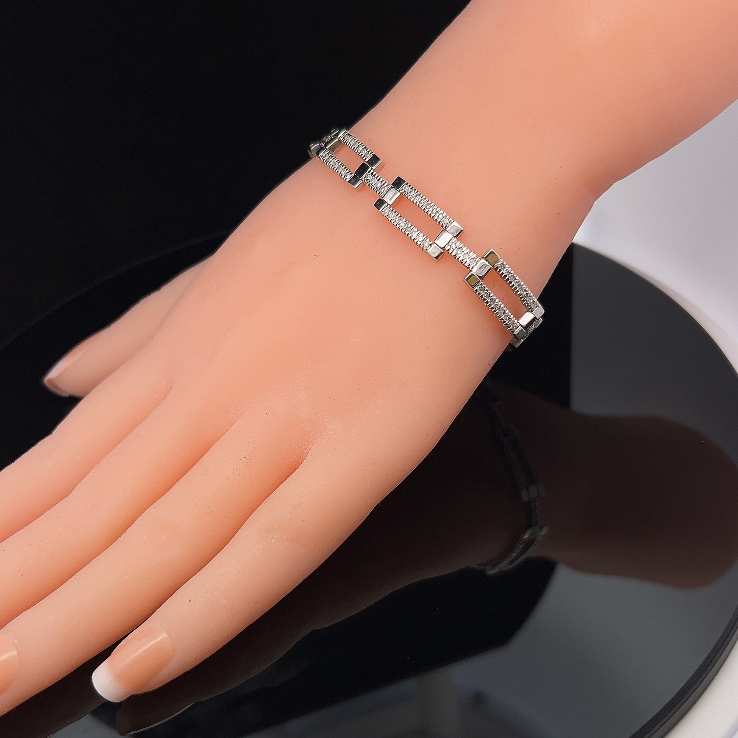 Vintage Art Deco Style Diamond 9ct White Gold Articulated Bracelet