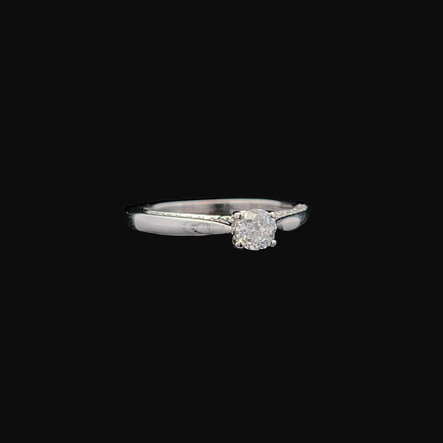 Certificated Solitaire Natural Diamond 18ct White Gold Engagement Ring