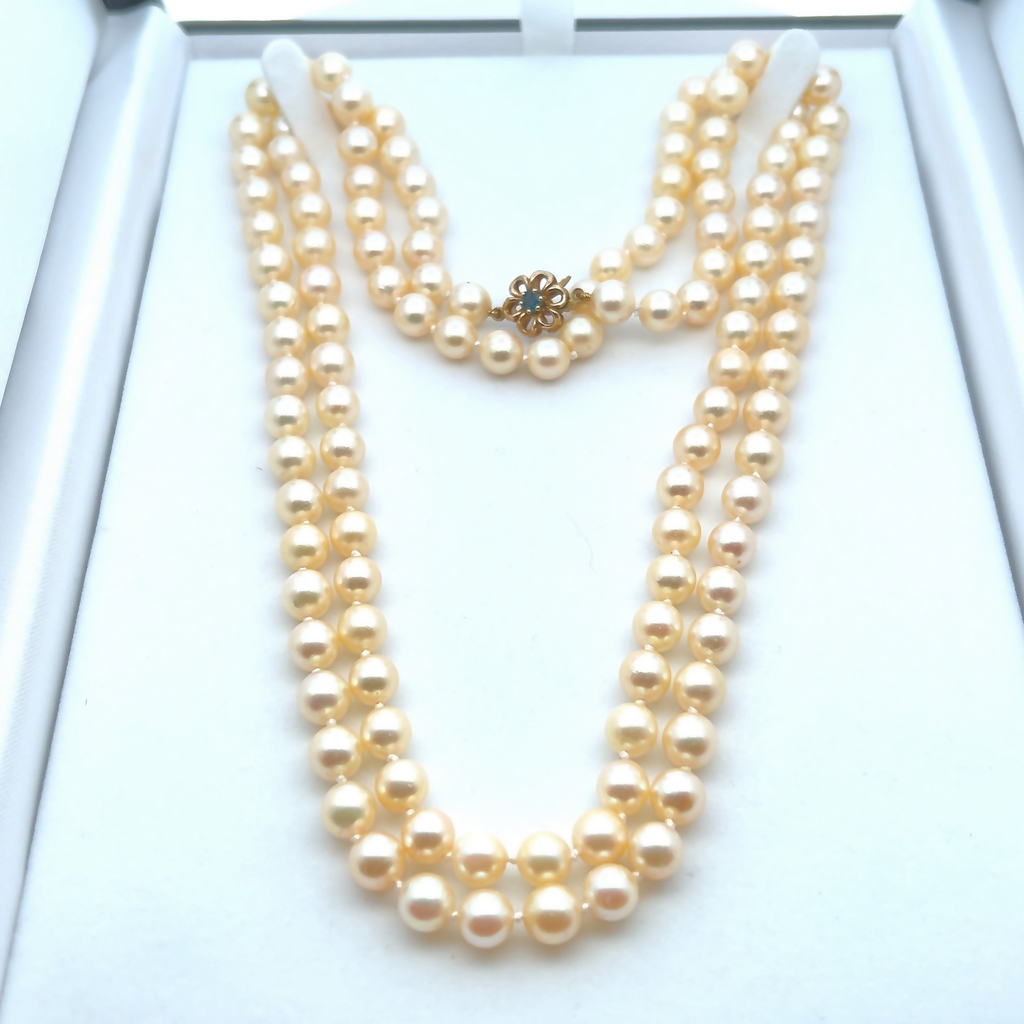 Vintage Single Row Cultured Pearl Art Deco Flapper Style Necklace with Sapphire 9ct Gold Clasp