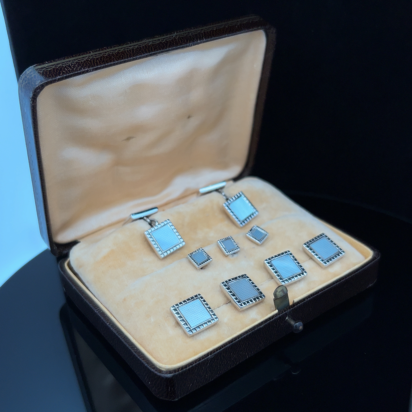 Vintage Art Deco 9ct White Gold & Mother of Pearl Boxed Dress Set by S J Rose