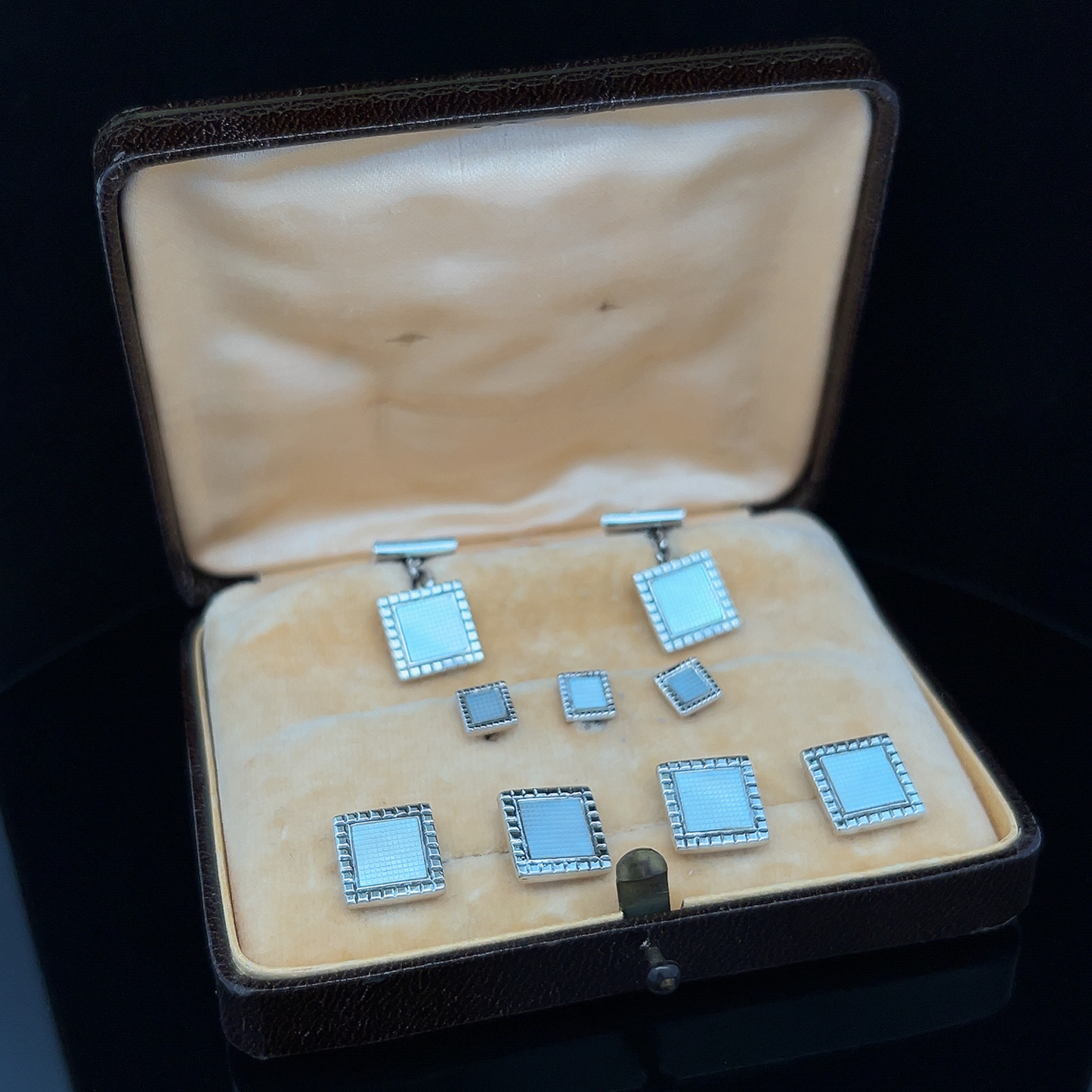 Vintage Art Deco 9ct White Gold & Mother of Pearl Boxed Dress Set by S J Rose