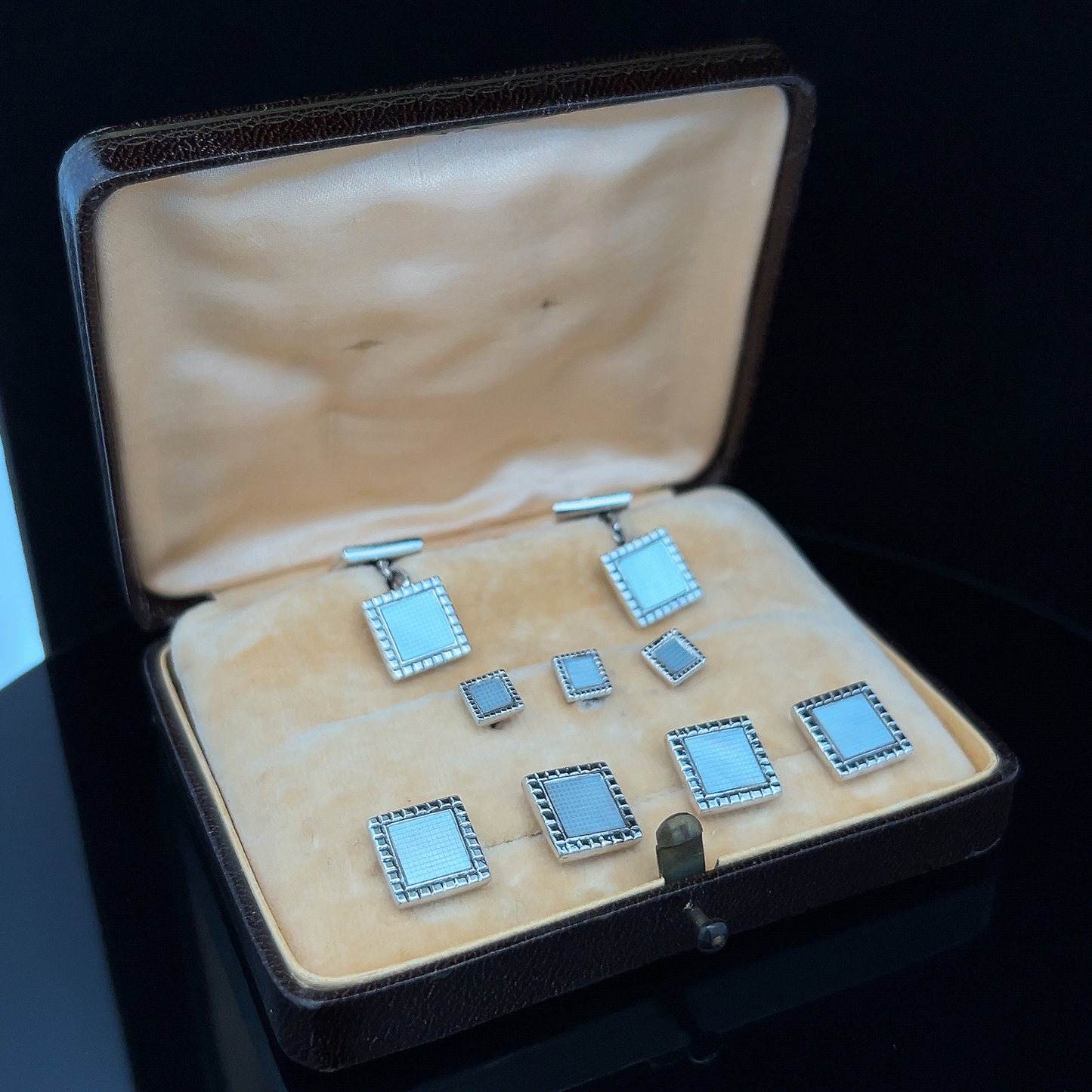 Vintage Art Deco 9ct White Gold & Mother of Pearl Boxed Dress Set by S J Rose