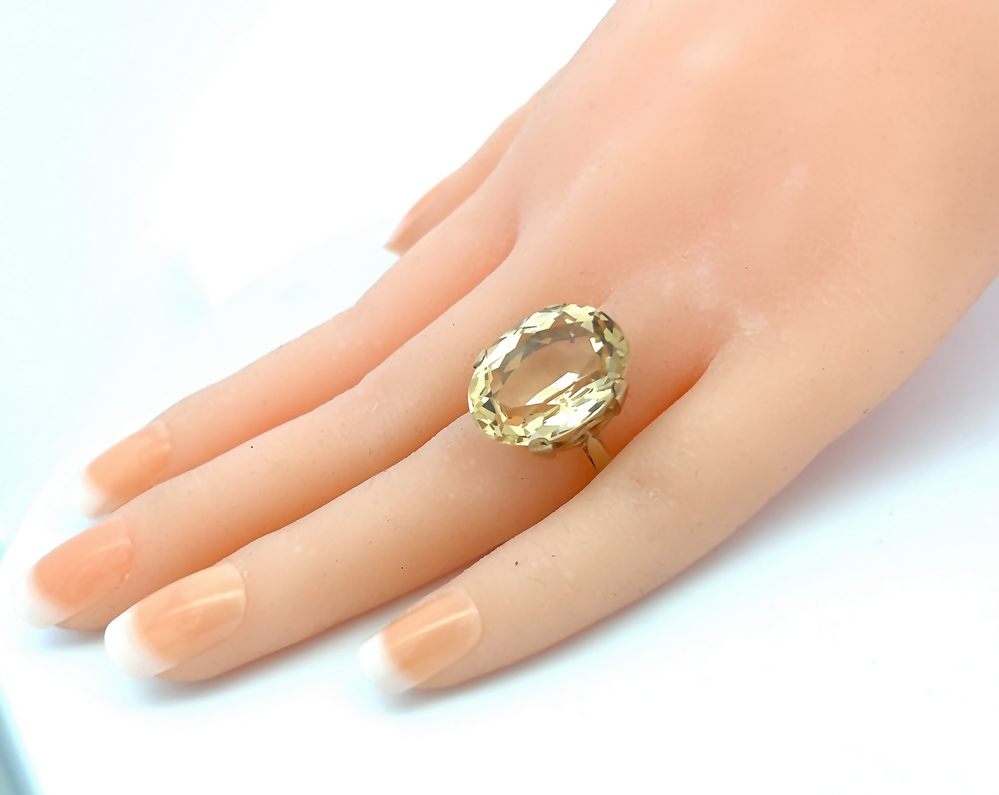 Vintage 1960's Citrine 9ct Gold Cocktail / Dress Ring