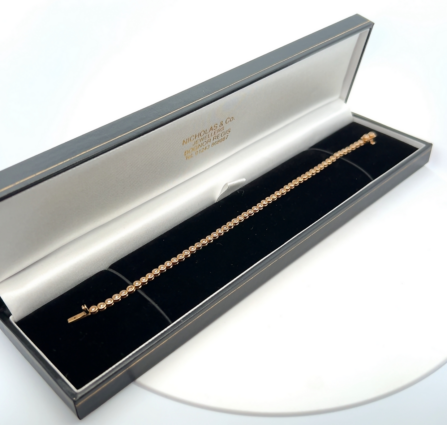 Vintage 1.00 Carat Diamond 9ct Gold Tennis Bracelet
