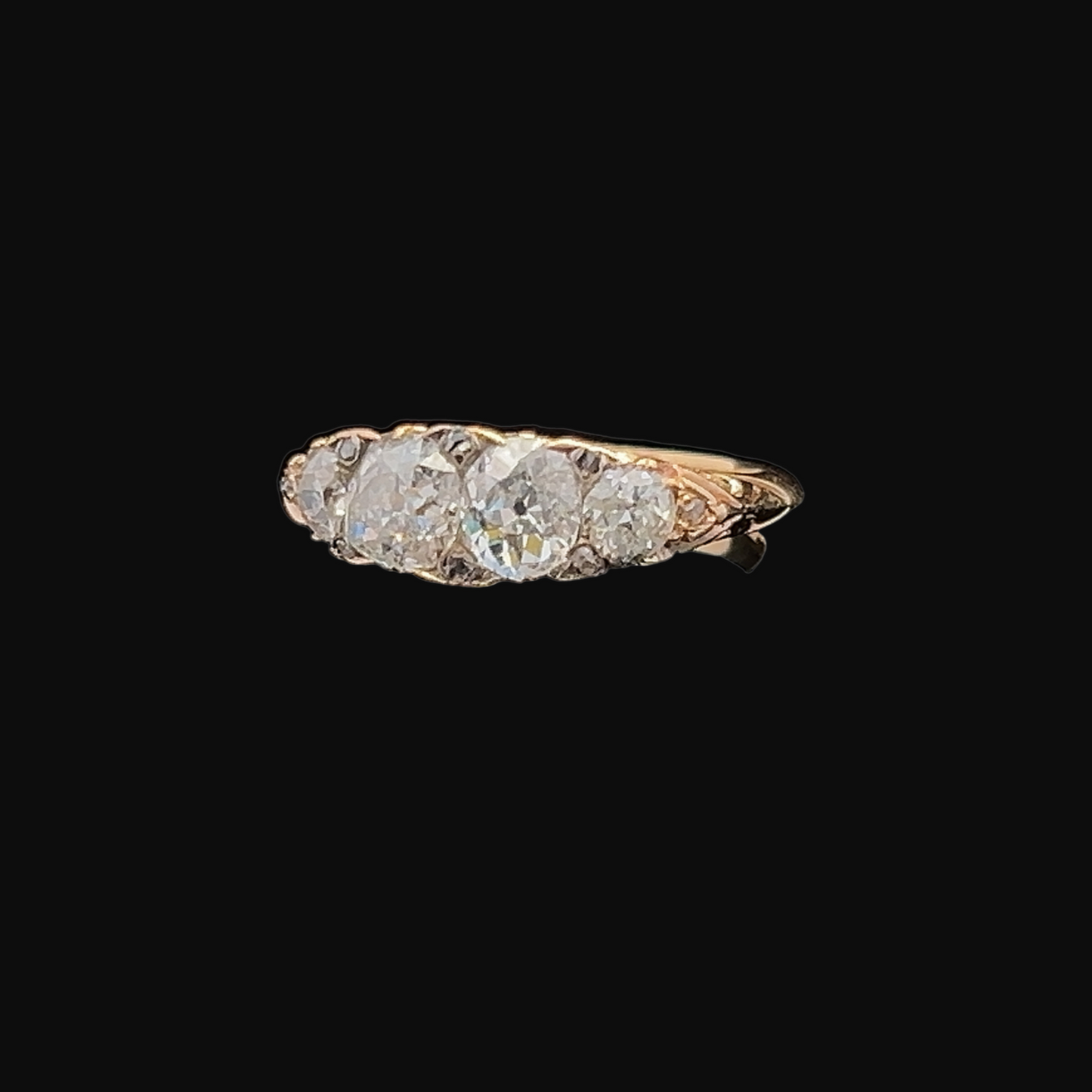 Antique Carved 4 Stone Old European Cut Diamond 18ct Gold Ring