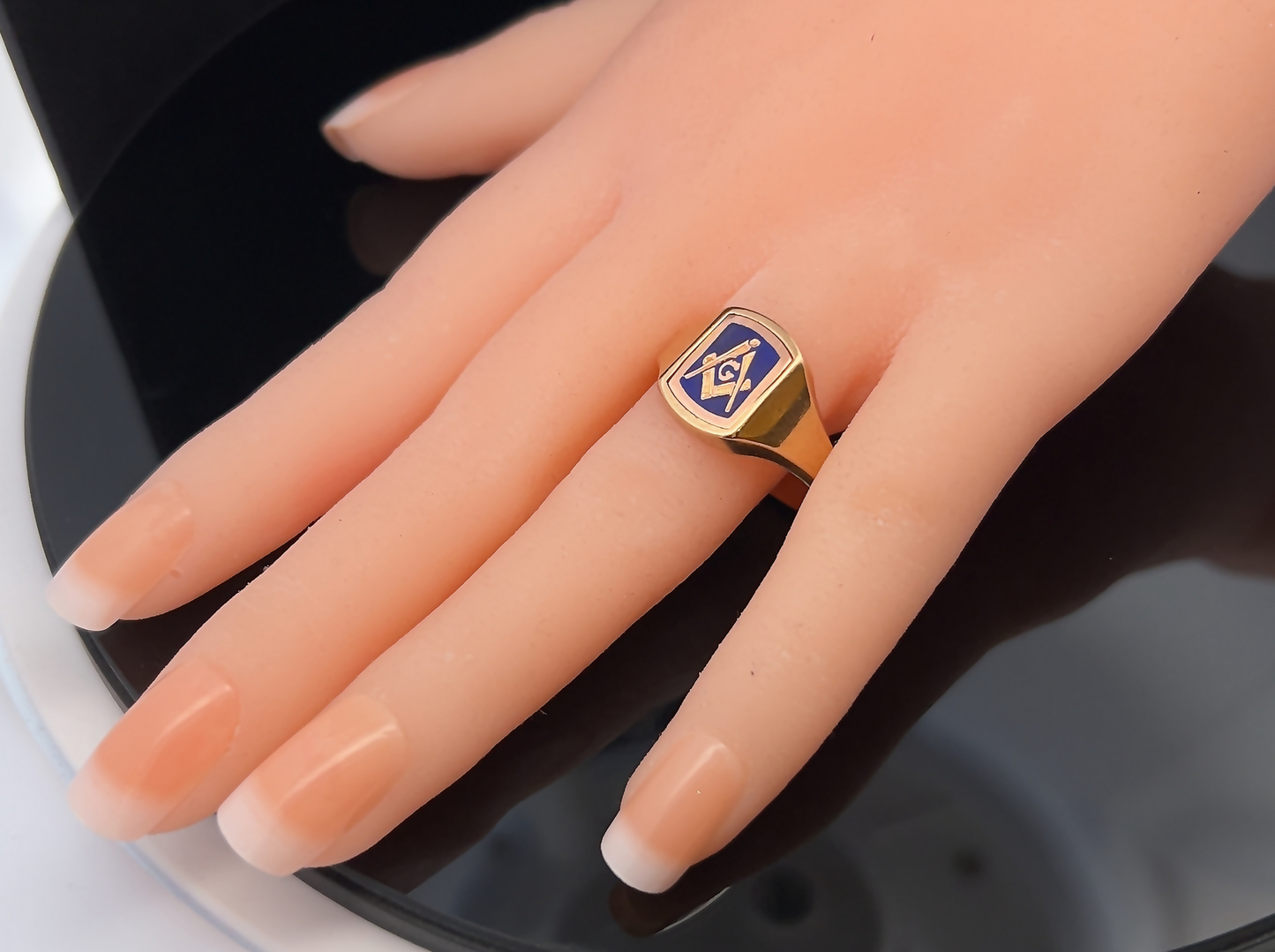 Vintage Enamel Masonic 'Swivelling' 9ct Gold Signet Ring