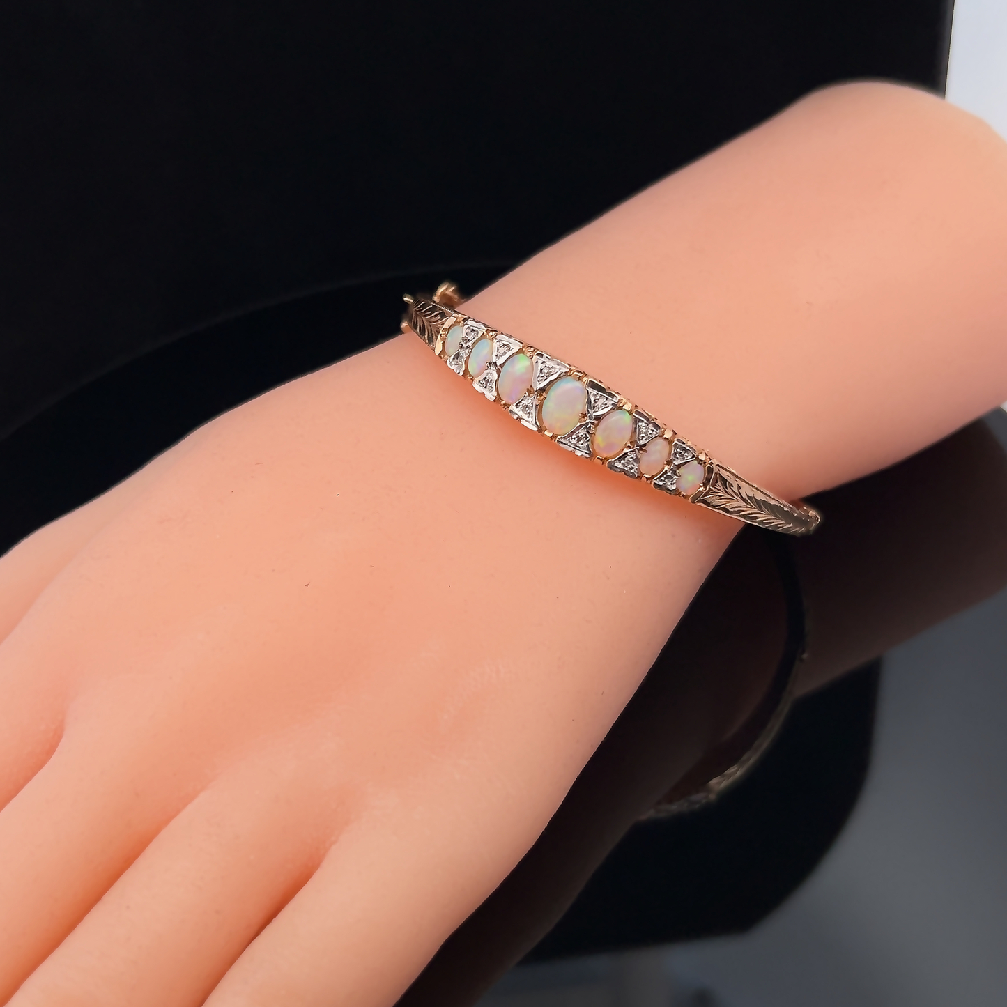 Vintage 9ct Gold Victorian Style Opal & Diamond Carved Bangle