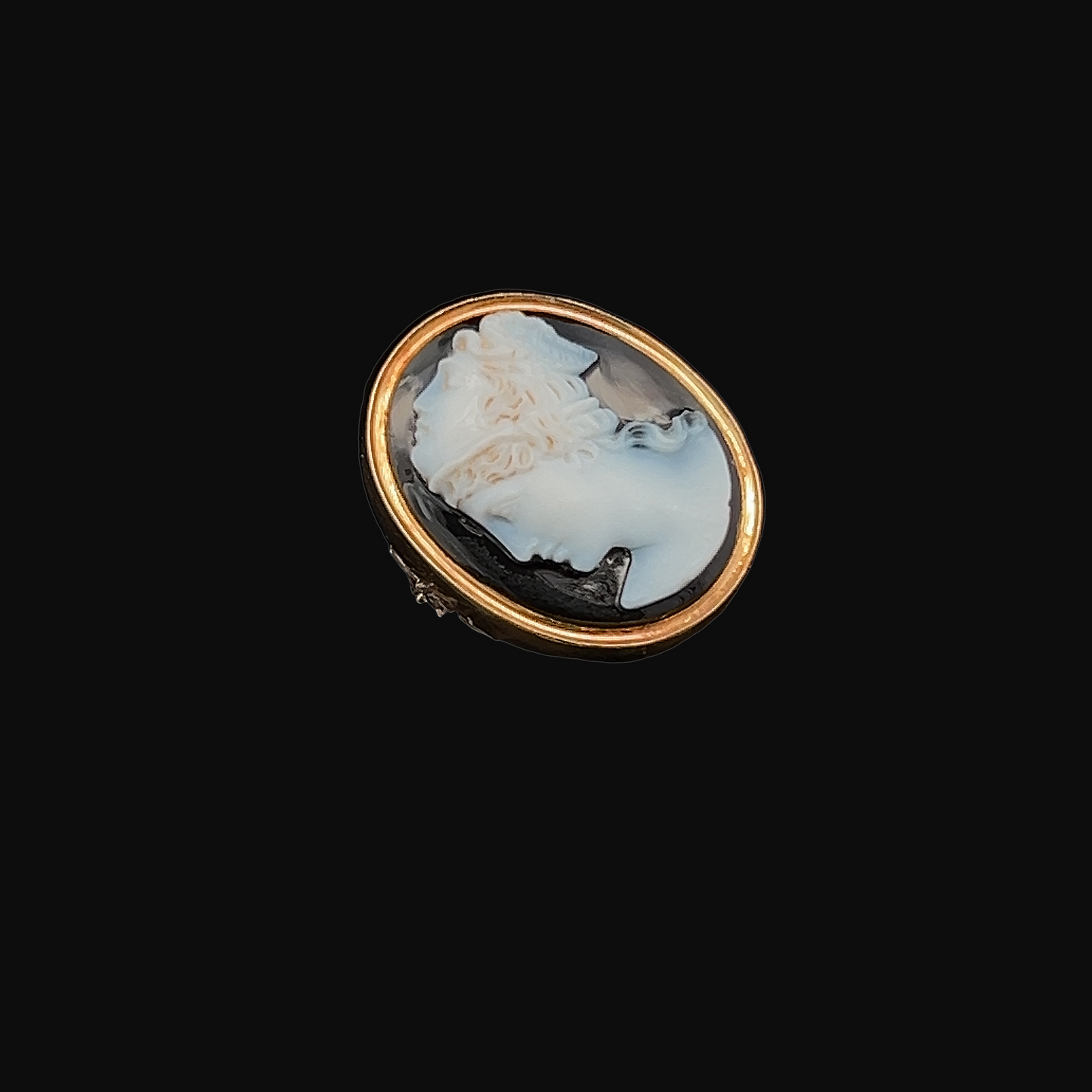 Rare Antique Victorian Grand Tour Hardstone Perseus and Medusa 15ct Gold Cameo Brooch