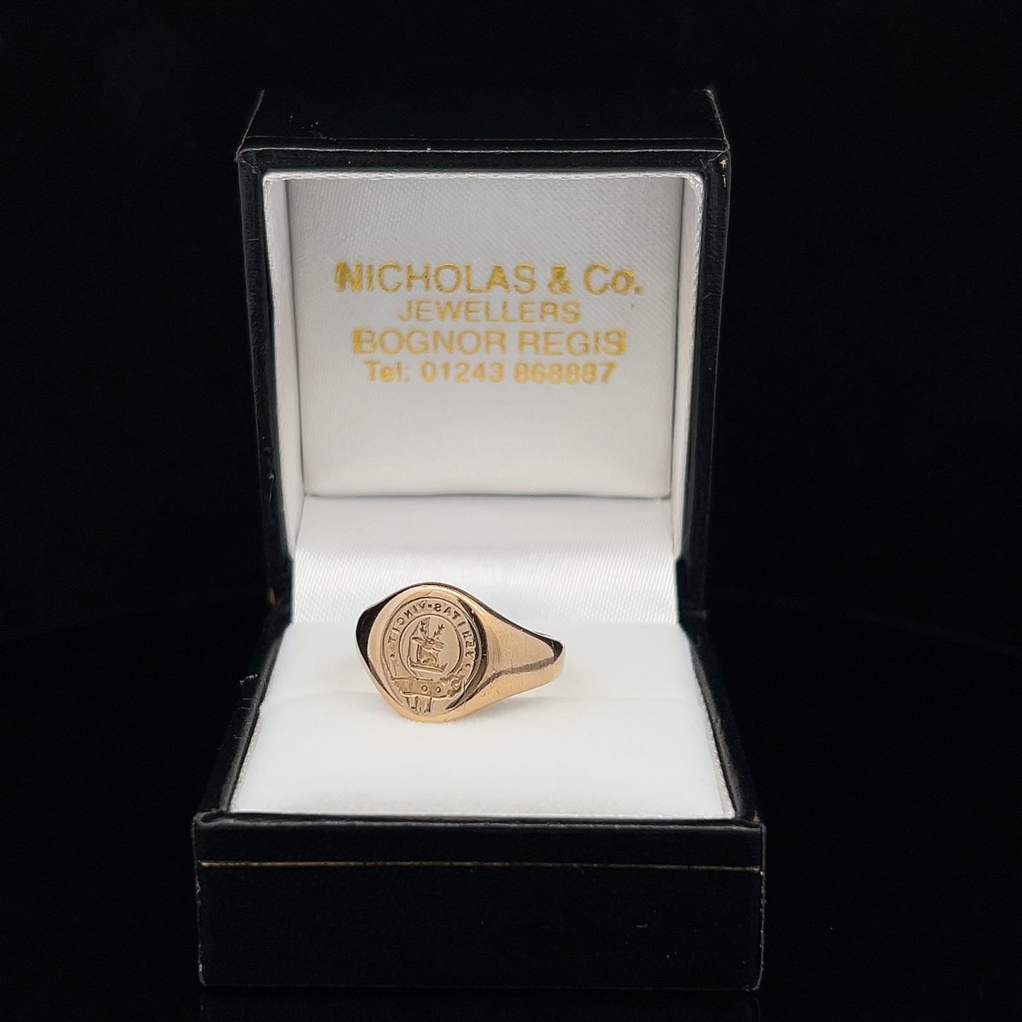 Vintage  "Truth Conquers" 9ct Gold Carved Intaglio / Seal Engraved Signet Ring