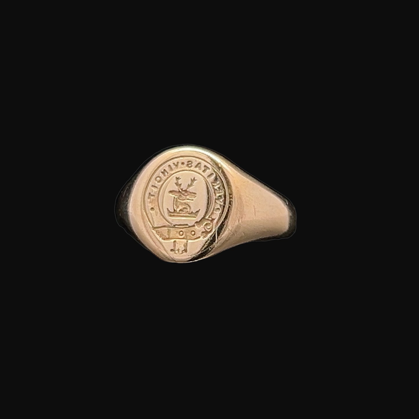 Vintage  "Truth Conquers" 9ct Gold Carved Intaglio / Seal Engraved Signet Ring