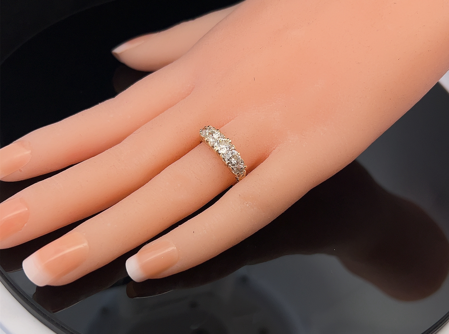 Antique Victorian 5 Stone Old European Cut Diamond and Rose Cut Diamond 18ct Gold Carved Ring