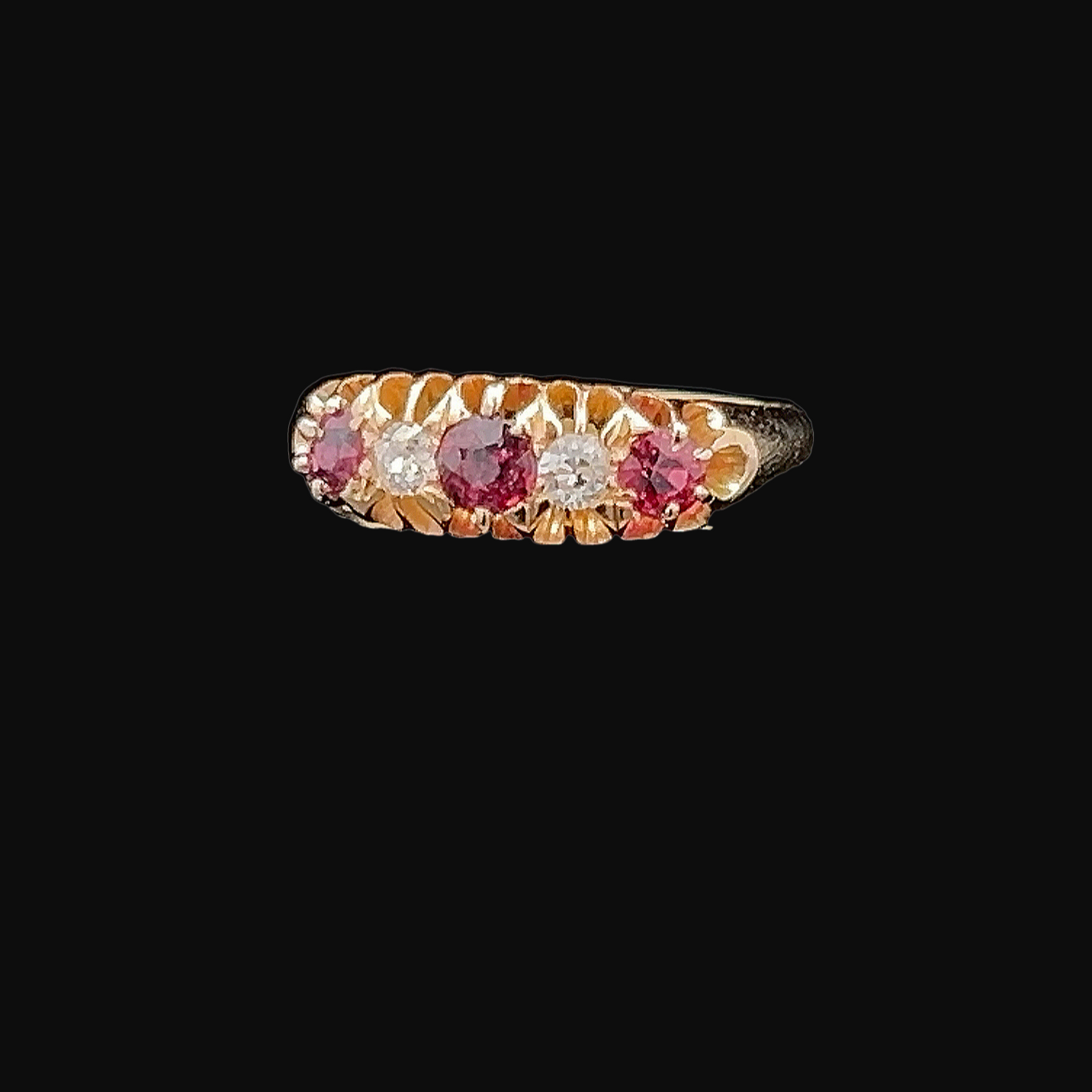 Antique Edwardian Ruby and Diamond 5 Stone 18ct Gold Ring