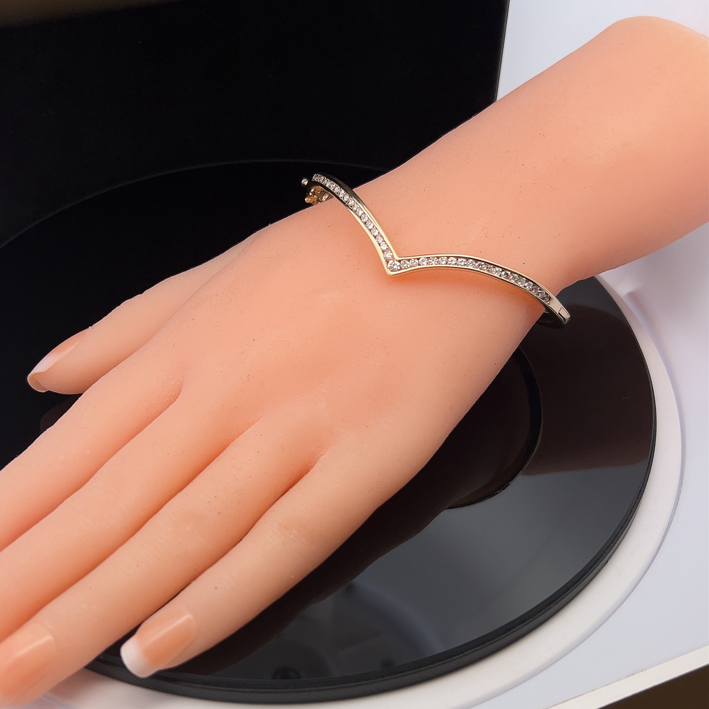 Vintage Diamond Set 9ct Gold Wishbone Bangle