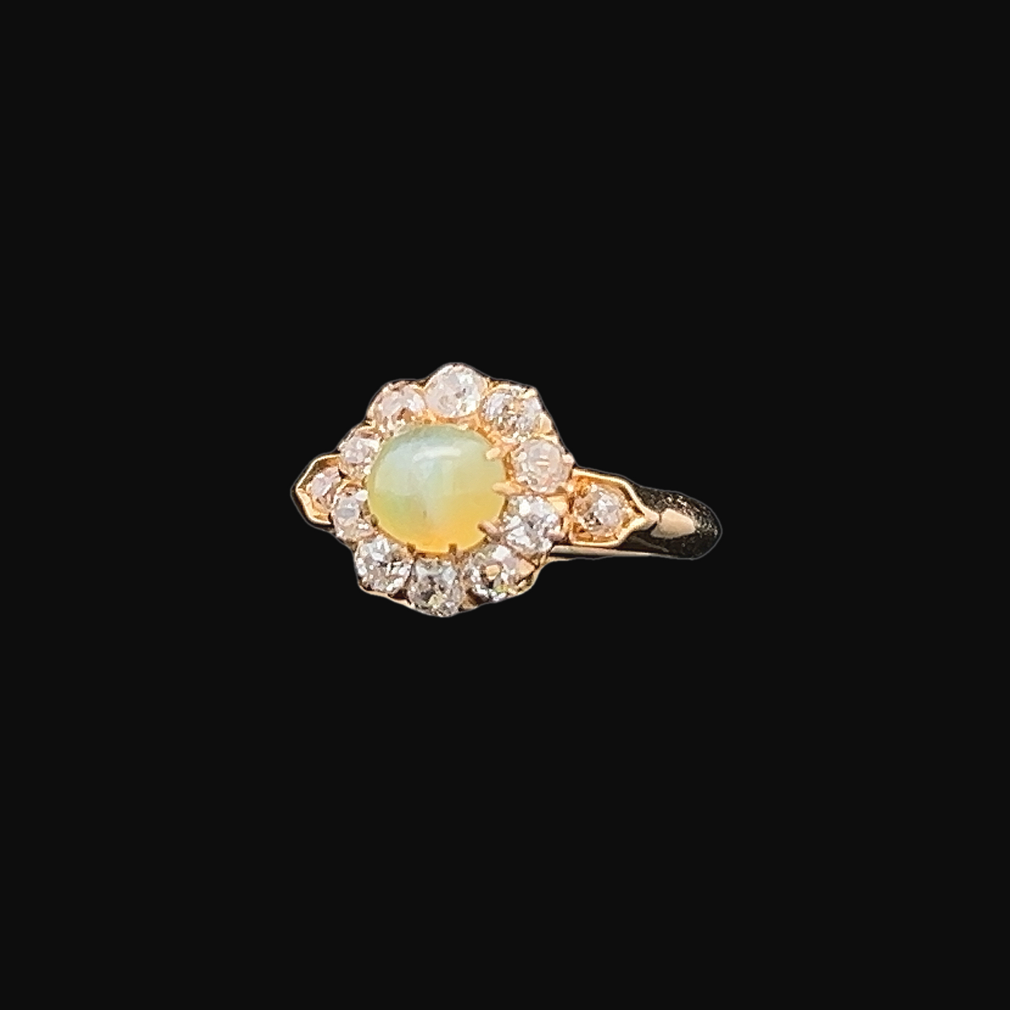 Antique Victorian Cat’s Eye Chrysoberyl & Diamond Cluster 18ct Gold Ring