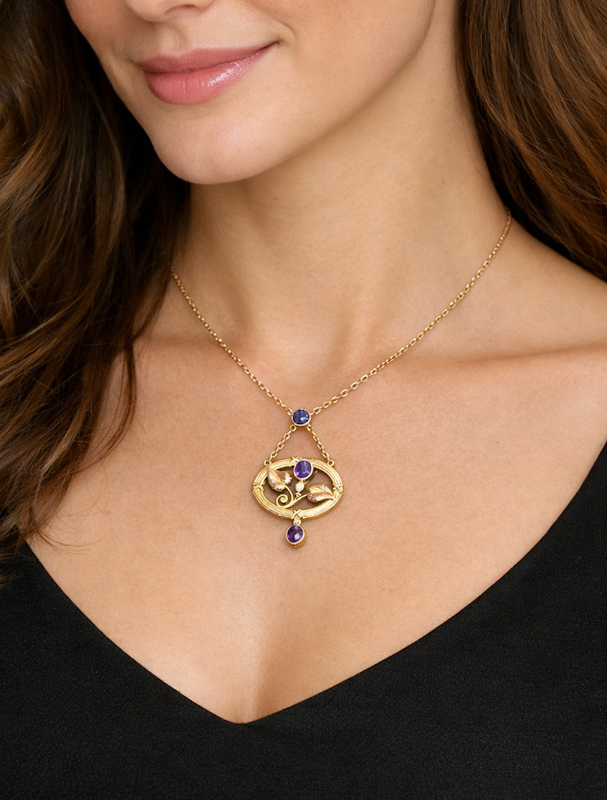 Very Attractive Antique Art Nouveau Amethyst & Natural Split Pearl Pendant. 9ct Gold. C.1910
