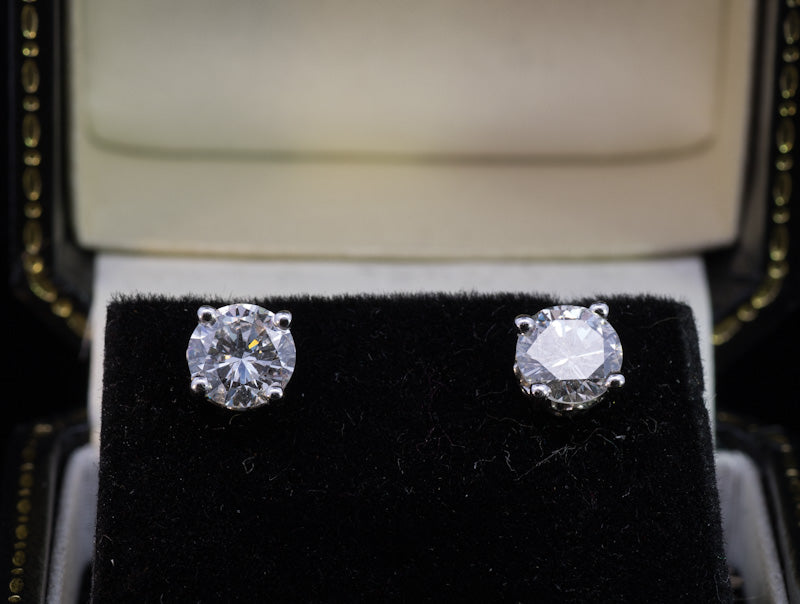 Platinum 2.0ct TDW Certificated Diamond Stud Earrings. Natural Diamonds. GIA I/SI2.