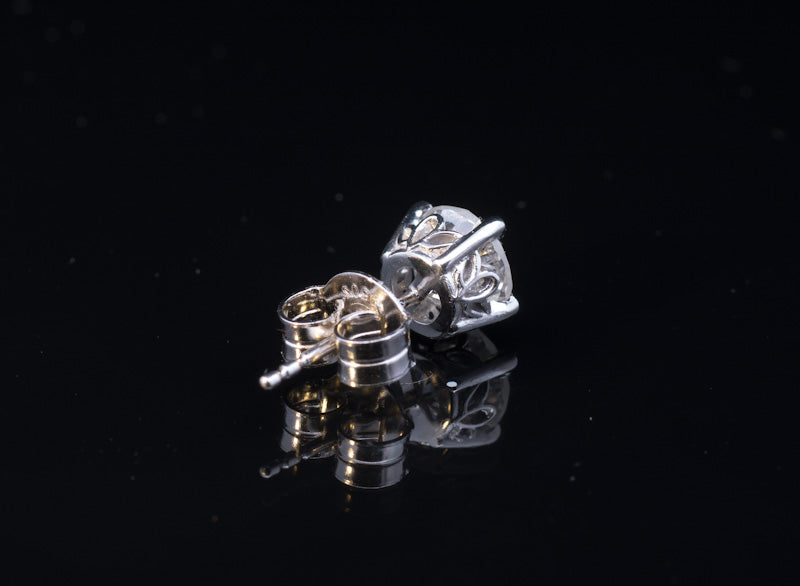 Platinum 2.0ct TDW Certificated Diamond Stud Earrings. Natural Diamonds. GIA I/SI2.