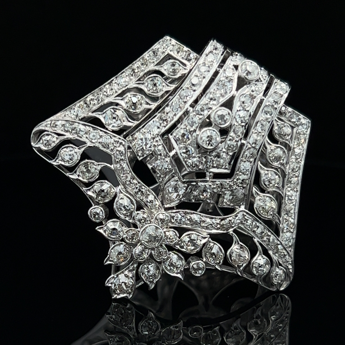 Antique Art Deco Diamond 18ct White Gold Openwork Clip with Fitted Box.