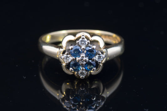 Vintage 18ct Sapphire and Diamond Quatrefoil Style Cluster. Birmingham 1979