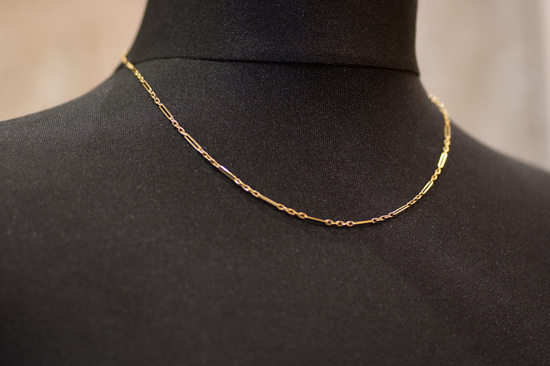 Attractive Antique 9ct Gold Chain C.1900. Trombone Link. Perfect For Your Antique Pendant.