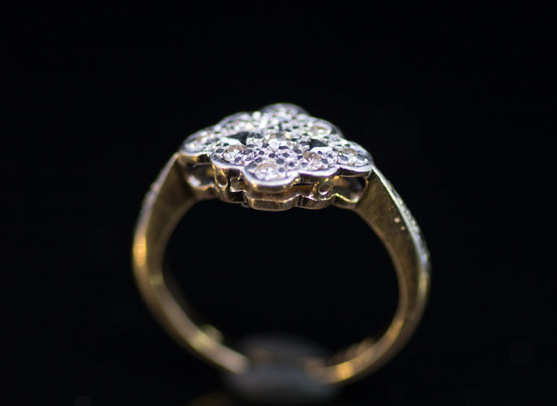 Antique Art Deco 18ct and Platinum Diamond Cluster. Edwardian C.1900 / 1910