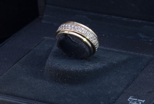 Piaget 18ct Full Eternity Ring Double Row Possession Spinner Ring. Original Presentation Box.