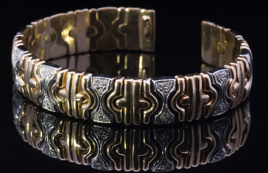 Superbly Stylish Vintage 14ct Gold and Diamond Tension Bangle. Circa 1980's / 1990's
