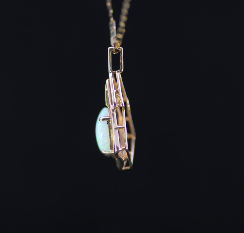 Vintage 14ct Gold and Opal, Deco Style Pendant & Chain. Circa 1950's 1960's