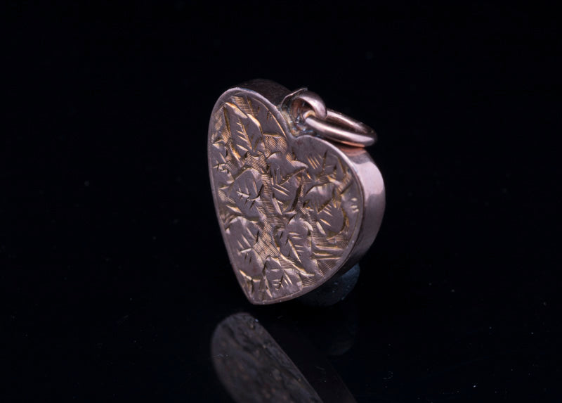 Antique 9ct Gold Heart Pendant / Charm. Hand Engraved. Victorian Circa 1900.