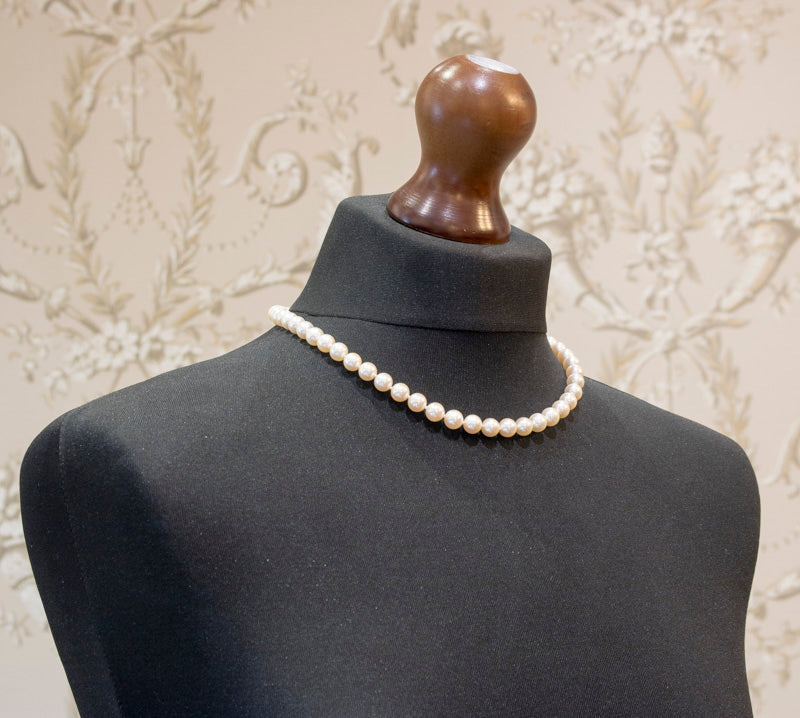 Superb Mappin and Webb Fine Cultured Pearl Necklace. 18ct Diamond Clasp. 8 - 8.5mm